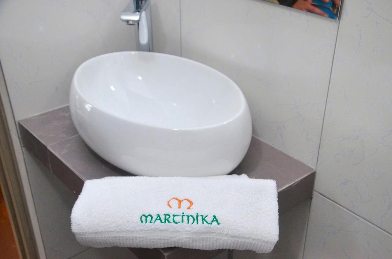 Martinika Hotel Lima Luaran gambar